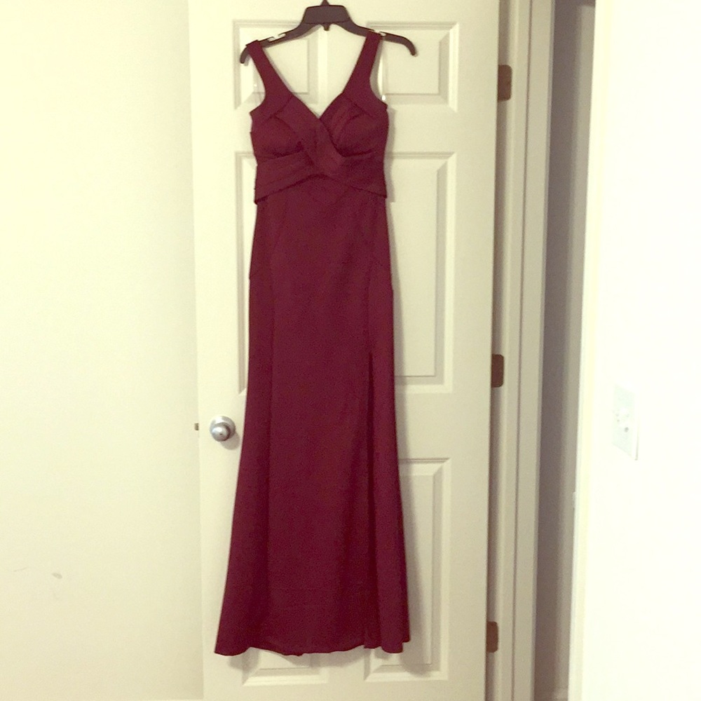 Stunning, flattering, & comfortable evening gown